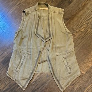 Max Jeans Olive Green Sleeveless Jacket